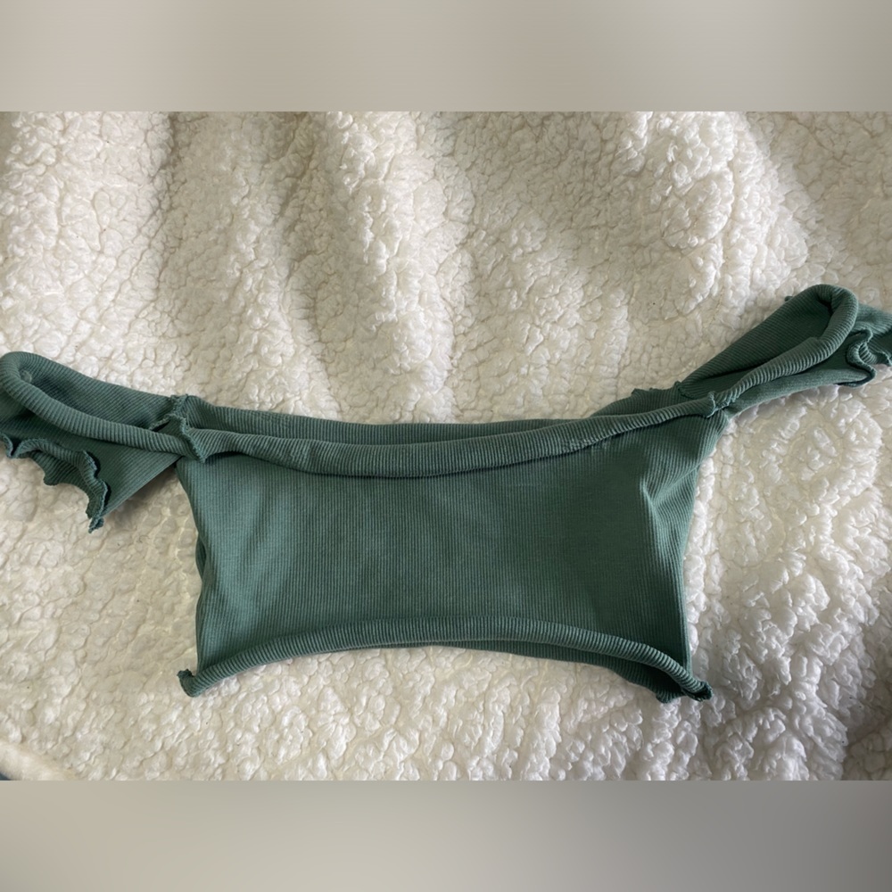 Green off the shoulder crop top
